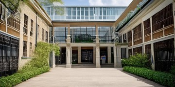 现在上学需要物业证明吗？